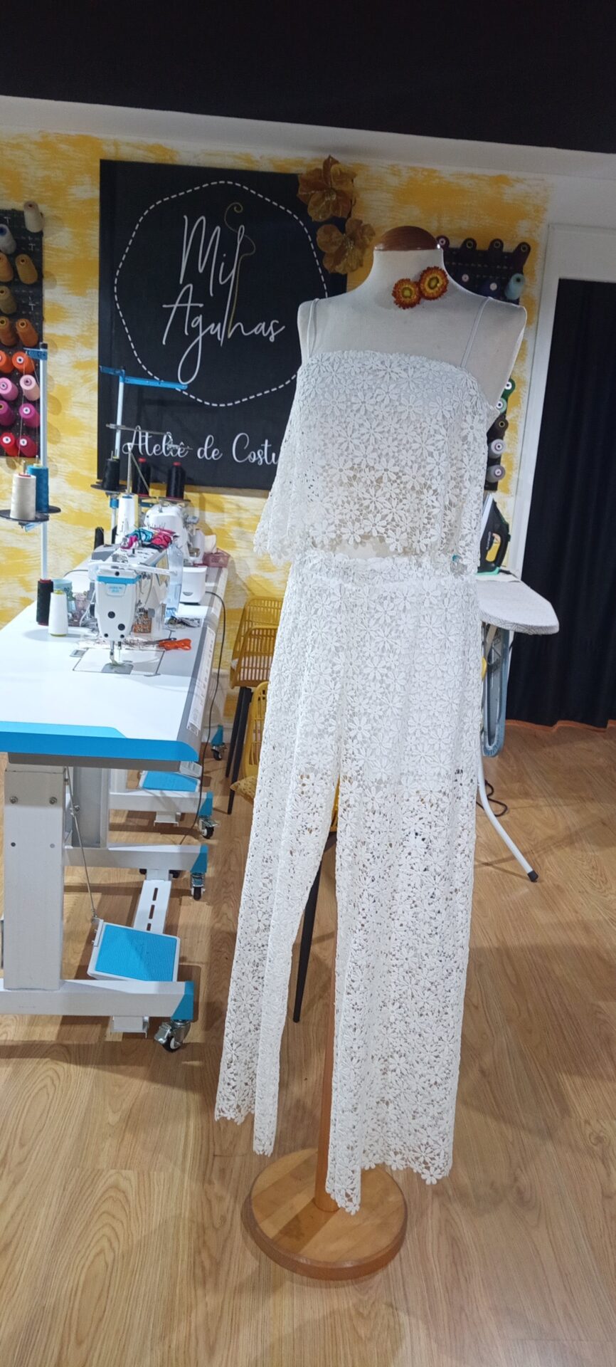 Conjunto Branco em Renda – Leveza e Delicadeza