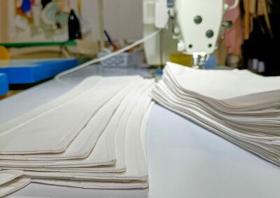 Dê uma Nova Vida às Suas Camisas: A Magia da Substituição de Colarinhos e Punhos